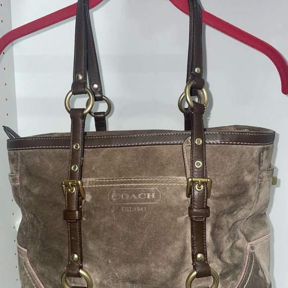 Coach suede handbag - Picture 2 of 8